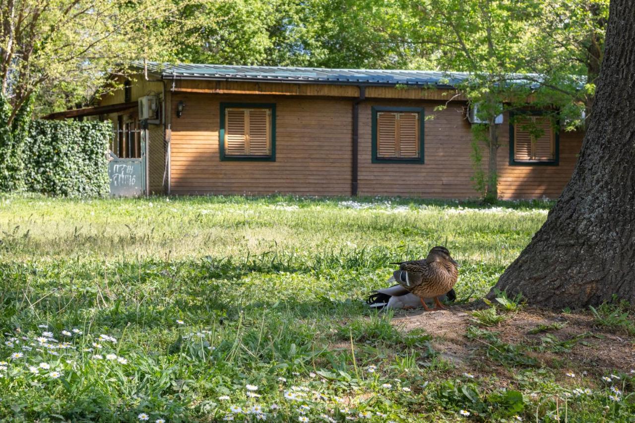 Hotel Kanet Скопие Екстериор снимка