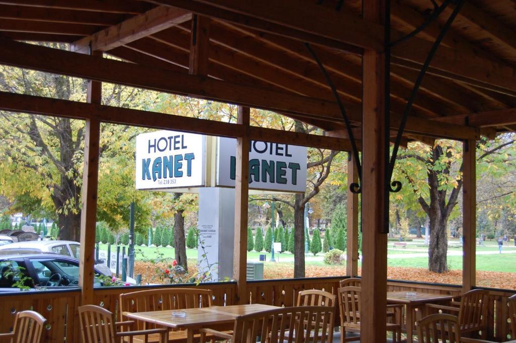 Hotel Kanet Скопие Екстериор снимка