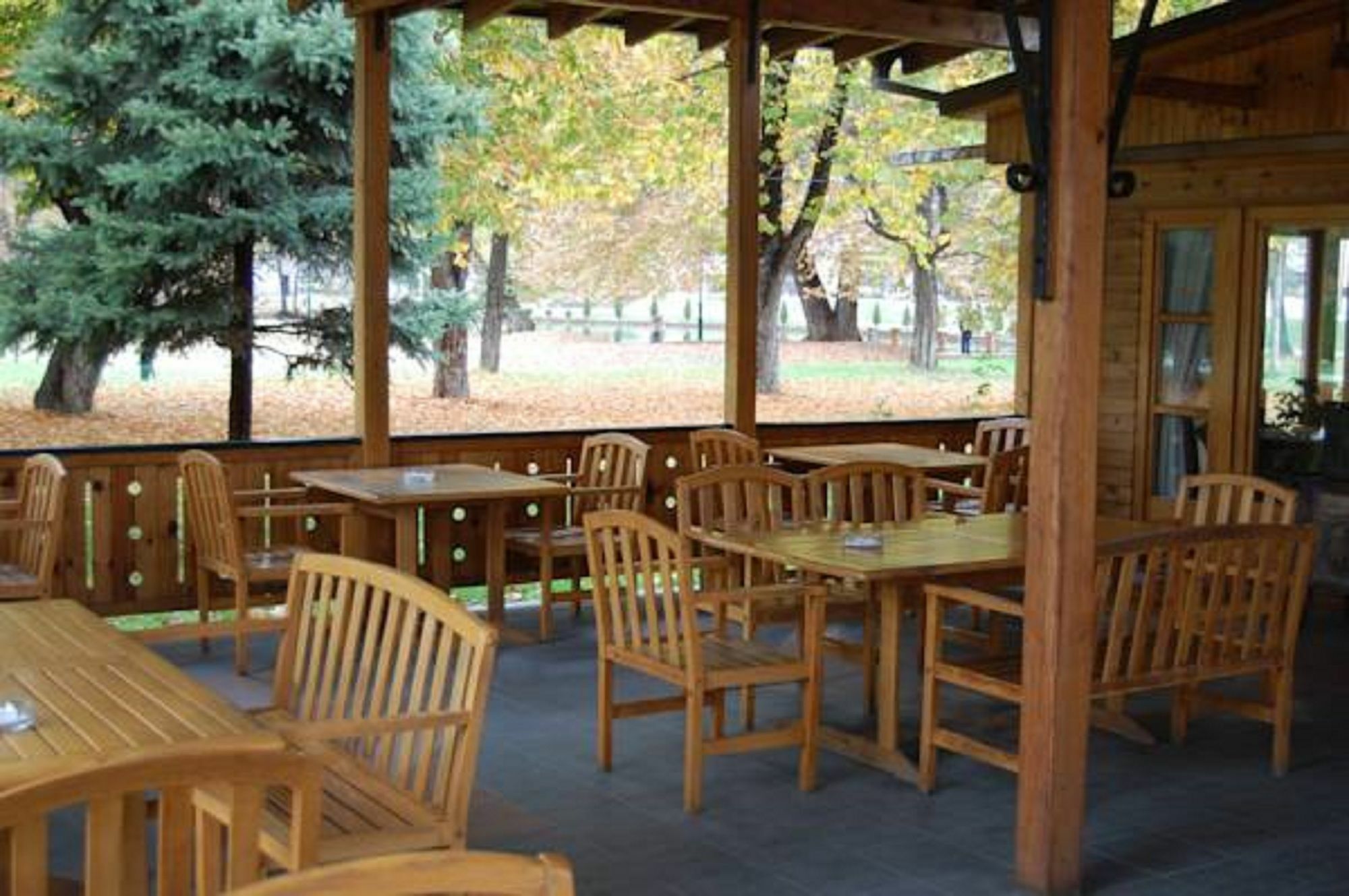 Hotel Kanet Скопие Екстериор снимка